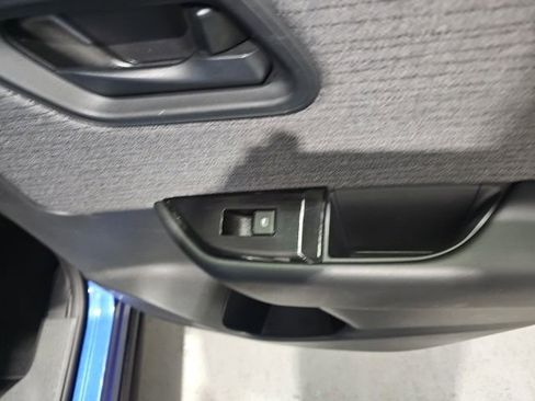 Used 2023 Nissan Rogue S AWD/4WD image 22