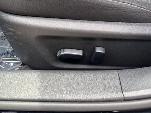 Used 2025 Nissan Altima 2.5 SV FWD image 23