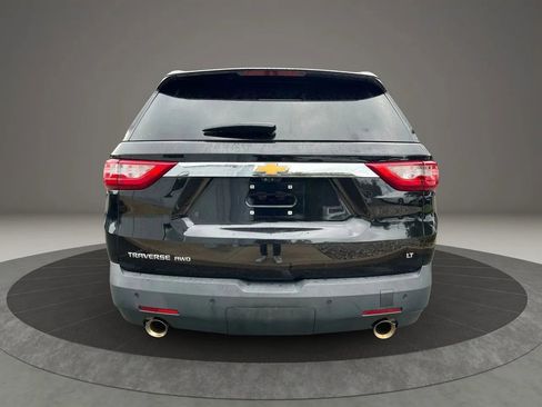 Used 2020 Chevrolet Traverse LT w/ LT Premium Package image 6