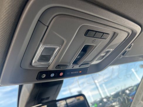 Used 2022 GMC Sierra 1500 Denali w/ Driver Alert Package II image 19