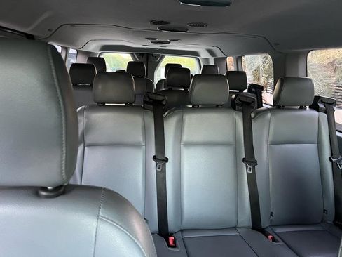 Used 2017 Ford Transit 350 XL RWD image 18