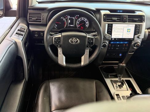 Used 2022 Toyota 4Runner Limited RWD image 8