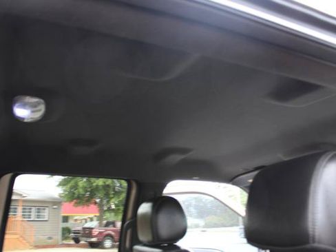 Used 2012 Ford F250 Lariat w/ Chrome Pkg AWD/4WD image 32