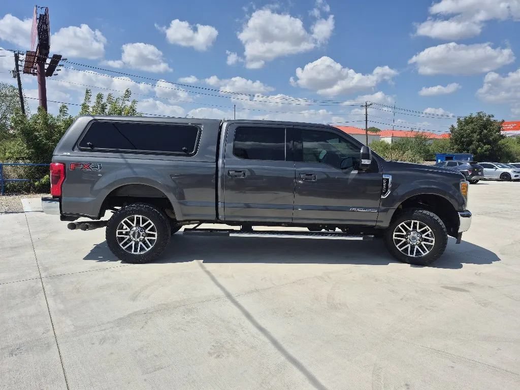 Used 2017 Ford F250 Lariat w/ Lariat Value Package AWD/4WD image 5