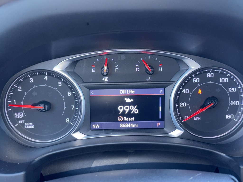 Used 2022 GMC Terrain SLE w/ Driver Convenience Package FWD image 8