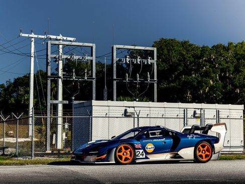 Used 2020 McLaren Senna image 25