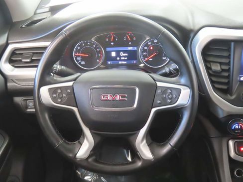 Used 2023 GMC Acadia SLT image 9