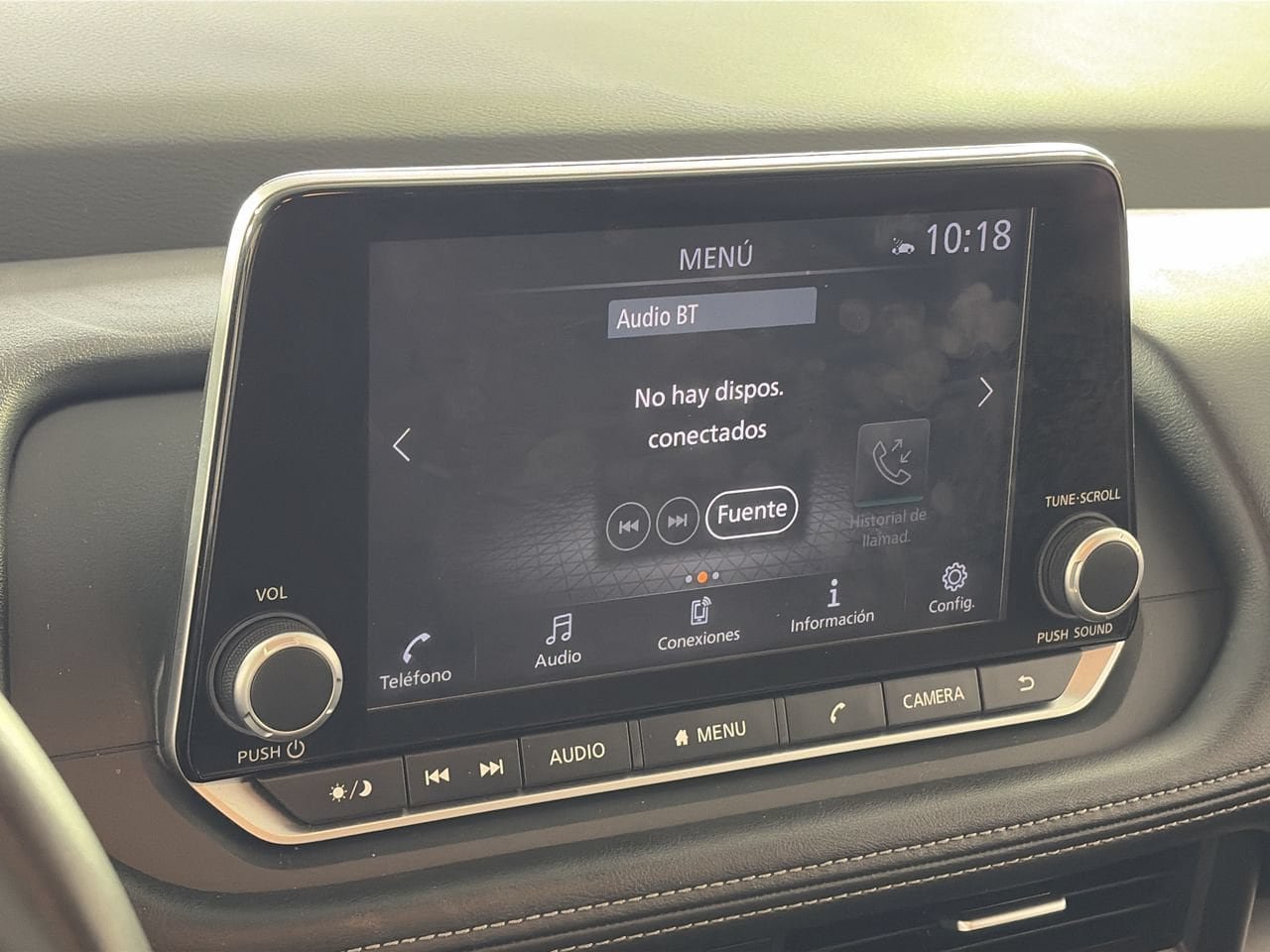 Used 2025 Nissan Rogue SV FWD image 15