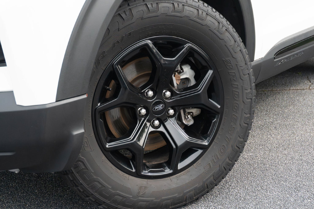 Used 2023 Ford Explorer Timberline AWD/4WD image 2