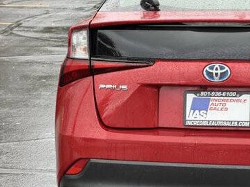 Used 2022 Toyota Prius LE image 5