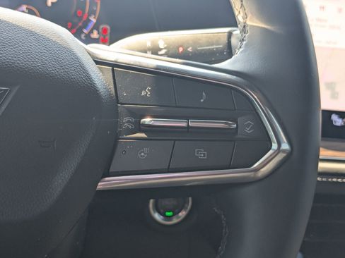 Used 2025 Chevrolet Suburban LT w/ Comfort Package image 23