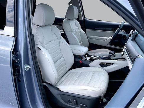Used 2023 Kia Telluride SX Prestige AWD/4WD image 9
