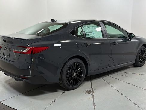 New 2026 Toyota Camry SE image 5