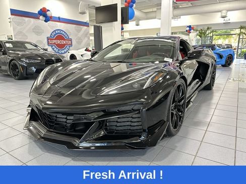 Used 2025 Chevrolet Corvette Z06 w/ Stealth Interior Trim Package RWD image 20