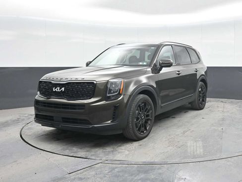Used 2022 Kia Telluride EX w/ EX Premium Package AWD/4WD image 5