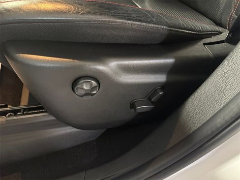 Used 2023 Dodge Durango GT image 13