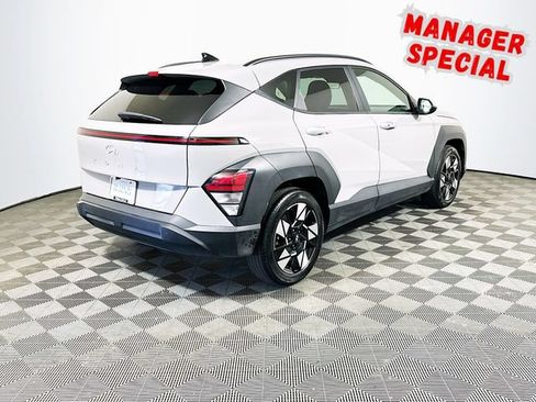 Used 2025 Hyundai Kona SEL FWD image 8