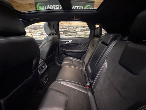 Used 2020 Ford Edge ST w/ Cold Weather Package AWD/4WD image 28