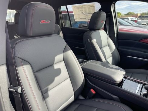 New 2026 Chevrolet Traverse Z71 w/ Enhanced Driving Package image 12