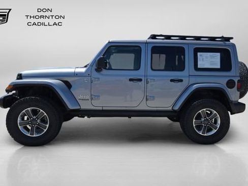 Used 2019 Jeep Wrangler Unlimited Sahara w/ Cold Weather Group AWD/4WD image 2