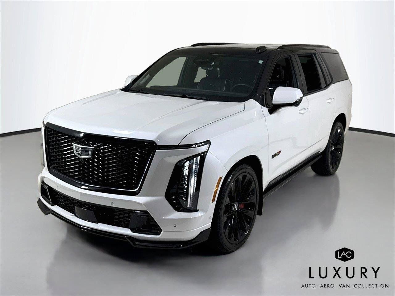 Used 2025 Cadillac Escalade V w/ LPO, ONYX Package AWD/4WD image 3