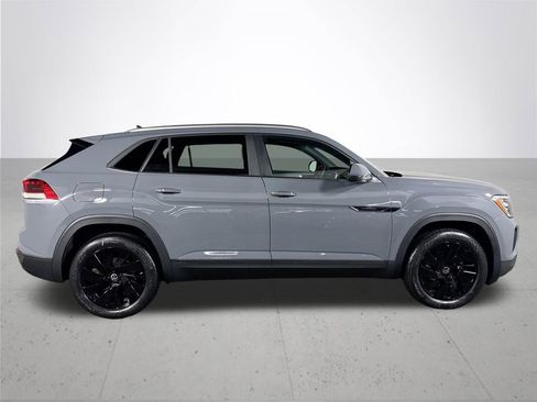 New 2026 Volkswagen Atlas Cross Sport SE image 5