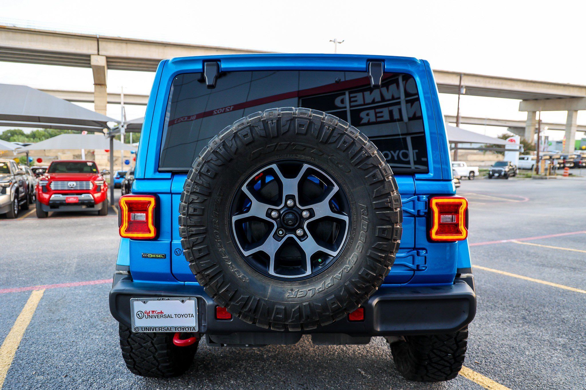 Used 2021 Jeep Wrangler Unlimited Rubicon AWD/4WD image 8