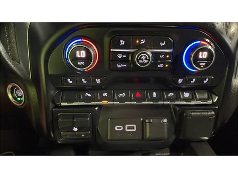 Used 2020 Chevrolet Silverado 1500 LTZ w/ LTZ Plus Package AWD/4WD image 13