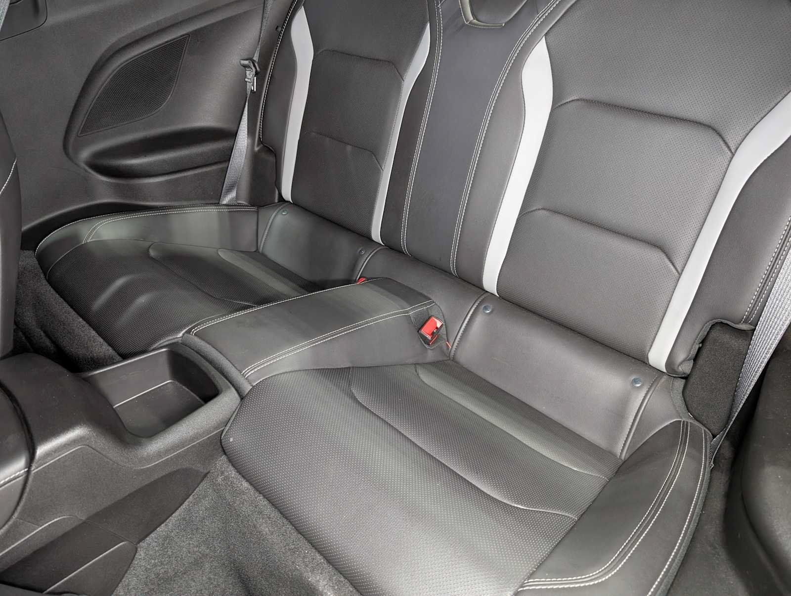 Used 2018 Chevrolet Camaro SS RWD image 19