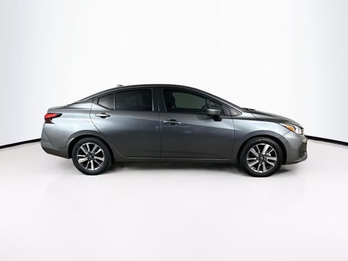 Used 2023 Nissan Versa SV FWD image 2