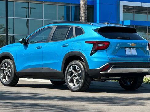New 2026 Chevrolet Trax LT FWD image 6