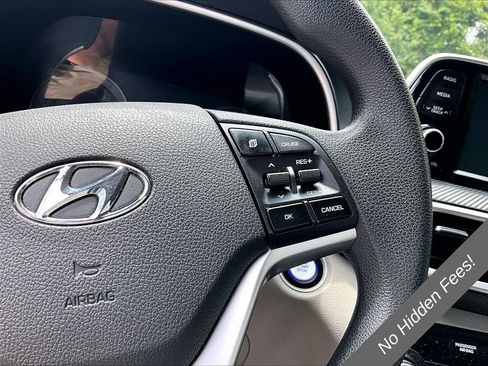 Used 2019 Hyundai Tucson SEL w/ Cargo Package AWD/4WD image 16