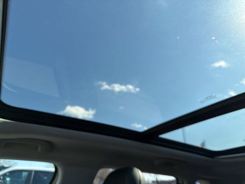 Used 2019 Jeep Compass Limited w/ Advanced Safety Group image 10