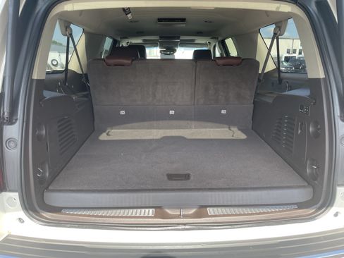 Used 2015 Chevrolet Suburban LTZ AWD/4WD image 10