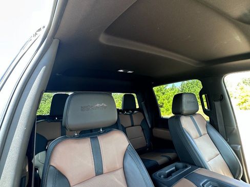 Used 2022 Chevrolet Silverado 3500 High Country AWD/4WD image 26