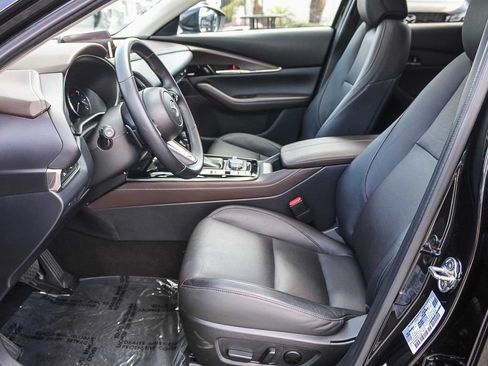 Certified 2025 MAZDA CX-30 AWD 2.5 S w/ Premium Package image 17