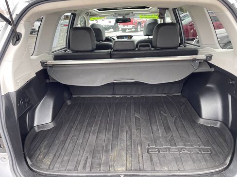 Used 2014 Subaru Forester 2.5i Limited image 12