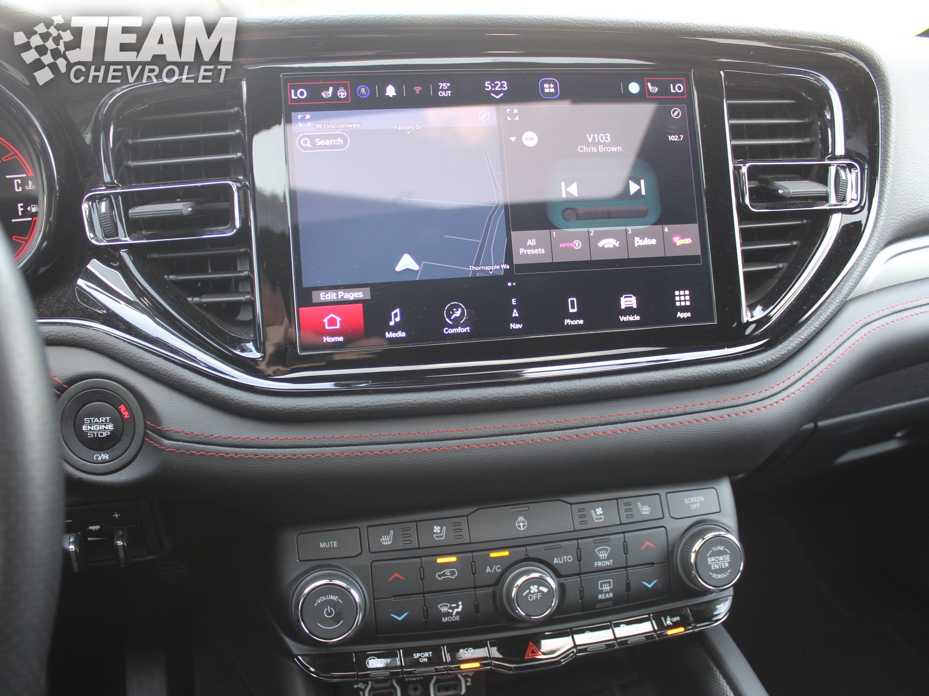 Used 2025 Dodge Durango GT AWD/4WD image 17
