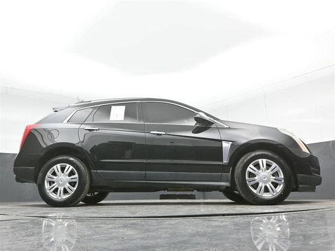 Used 2016 Cadillac SRX Luxury w/ Driver Awareness Package image 32