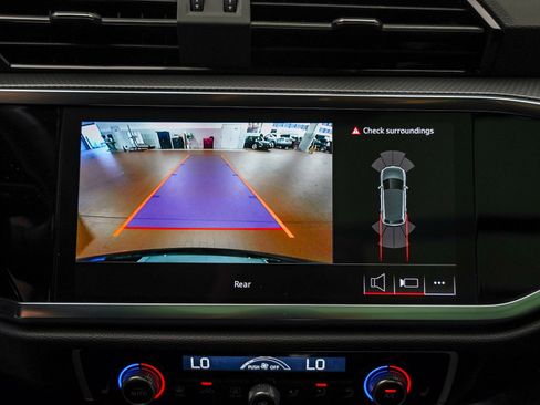 Certified 2025 Audi Q3 2.0T Premium w/ Black Optic Sport Package image 26