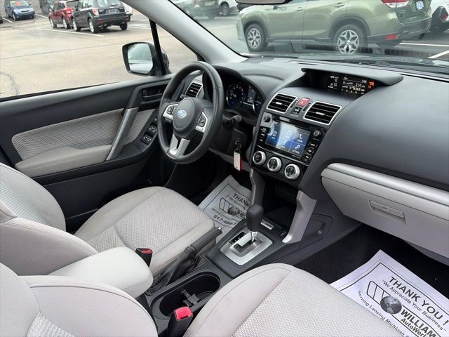 Used 2017 Subaru Forester 2.5i Premium AWD/4WD image 5