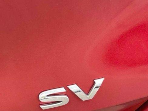Used 2015 Nissan Rogue SV w/ SV Premium Package FWD image 4