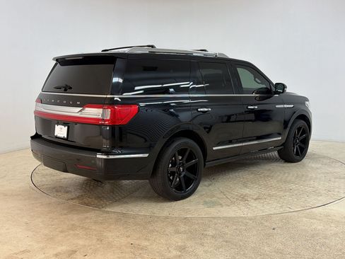 Used 2019 Lincoln Navigator Reserve w/ Cargo Package AWD/4WD image 9