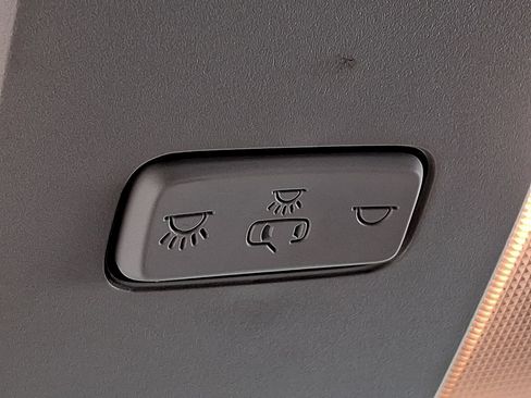 Used 2025 Kia Soul LX w/ LX Technology Package FWD image 26