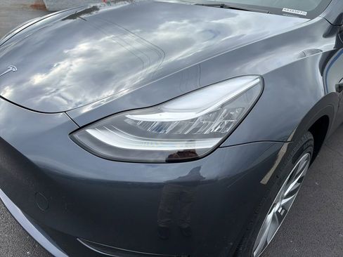 Used 2023 Tesla Model Y Long Range image 9