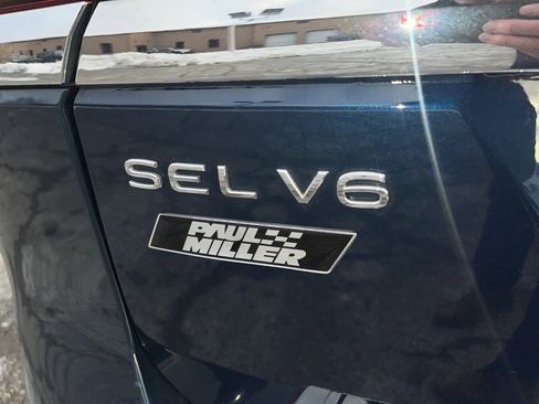 Used 2022 Volkswagen Atlas SEL Premium image 31