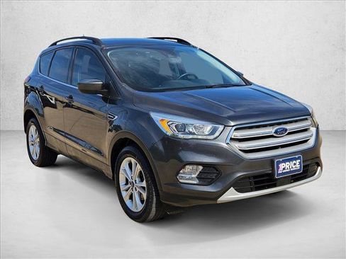 Used 2019 Ford Escape SEL FWD image 3