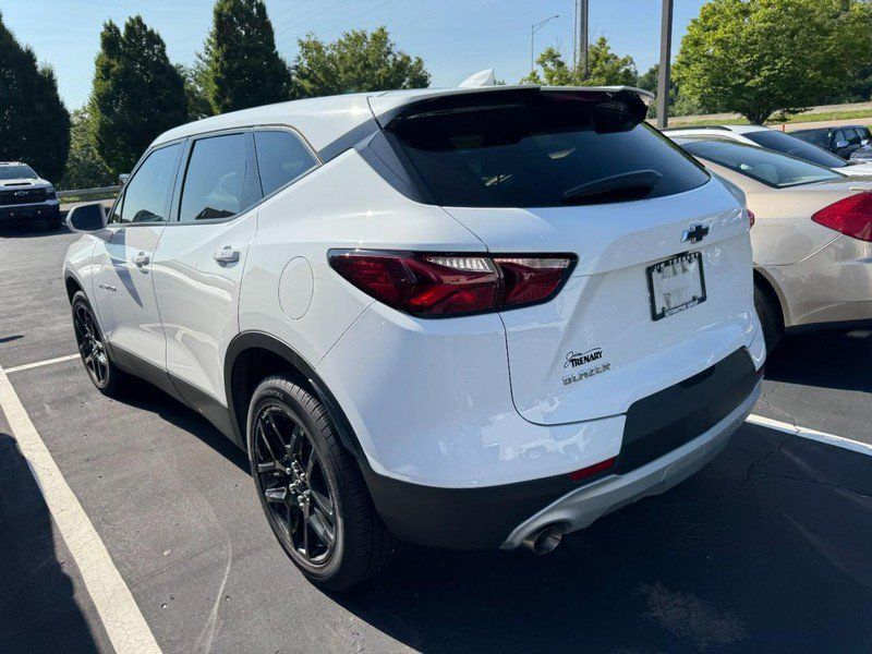Used 2020 Chevrolet Blazer LT w/ LPO, Black Grille Bar Package FWD image 4