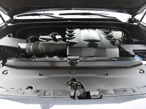 Certified 2024 Toyota 4Runner SR5 AWD/4WD image 29