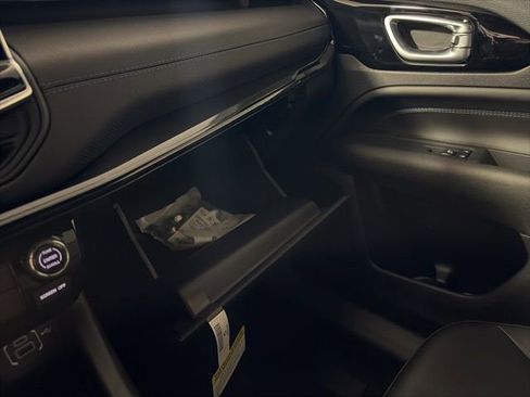 New 2026 Jeep Compass Latitude image 43